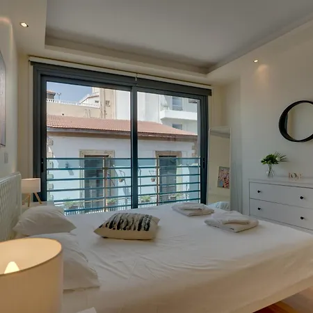 Dios Ponte 102 Beachfront 아파트 라르나카