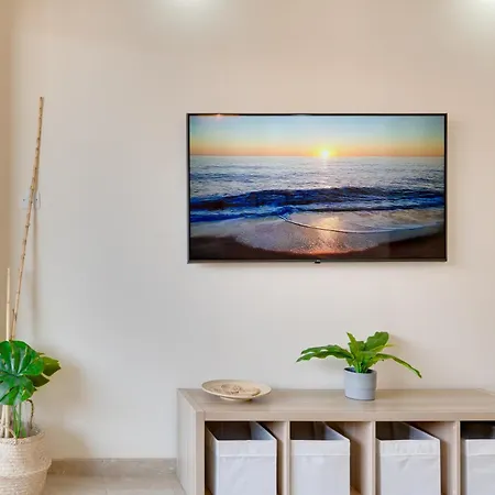 Dios Ponte 102 Beachfront לרנקה